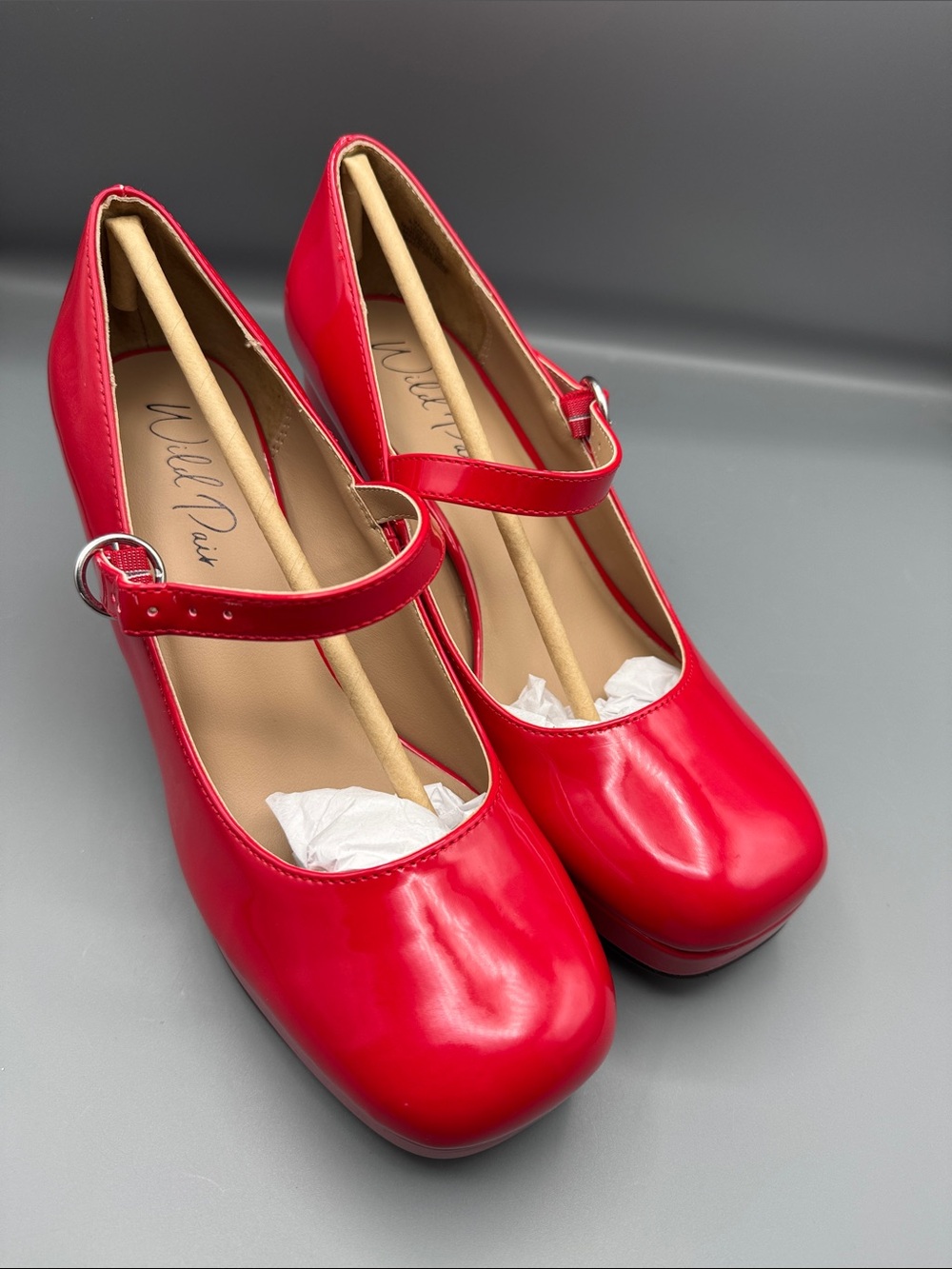 Wild Pair Women's Vaneciaa Mary Jane Square Toe Pumps